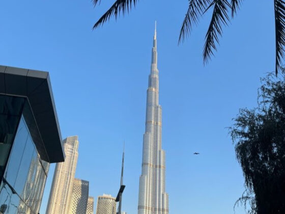 【ブルジュ・ハリファ】 地上828m 世界一の超高層ビルでドバイの街を眺めよう